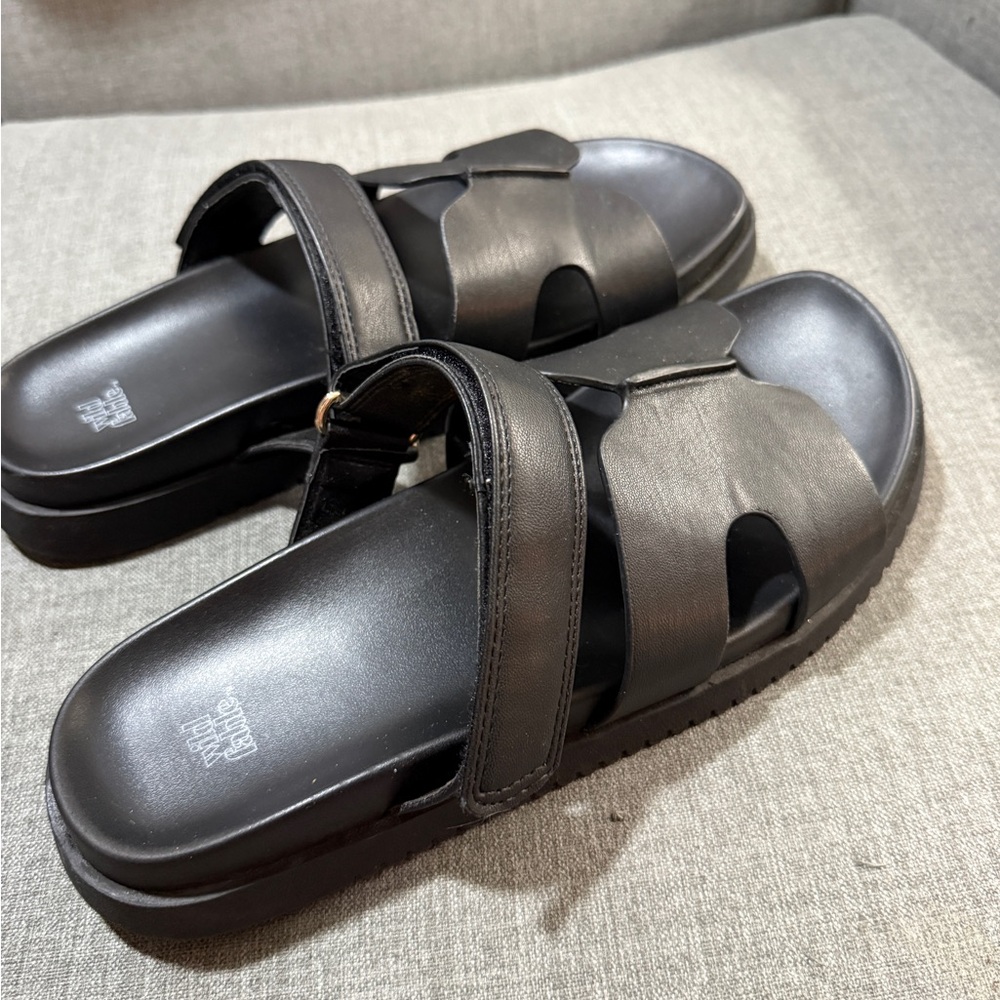 Wild Fable Black Slide Sandals